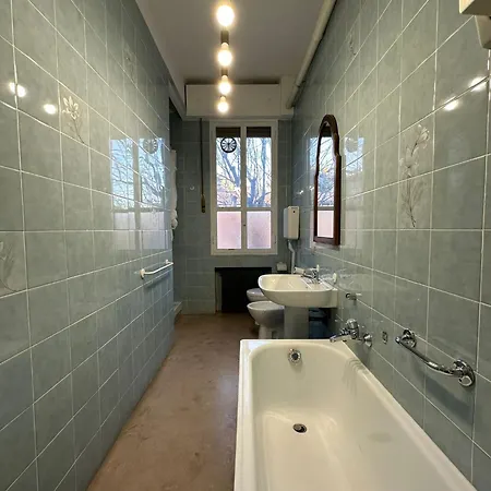 Bolognina Apartment *