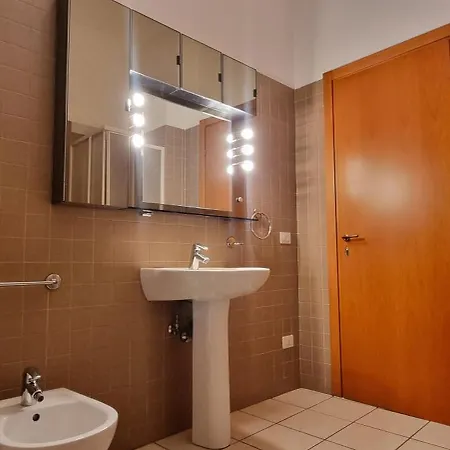 Bolognina Apartment